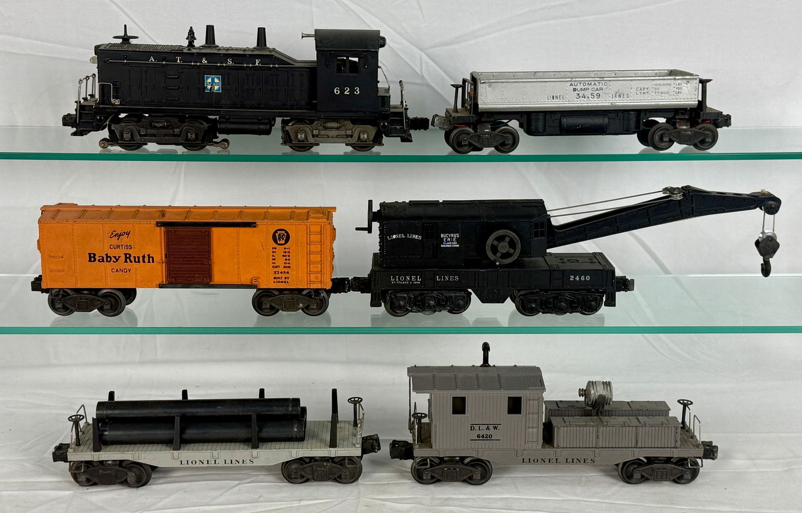 Lionel O-Gauge Freight Train Set (1 of 3)