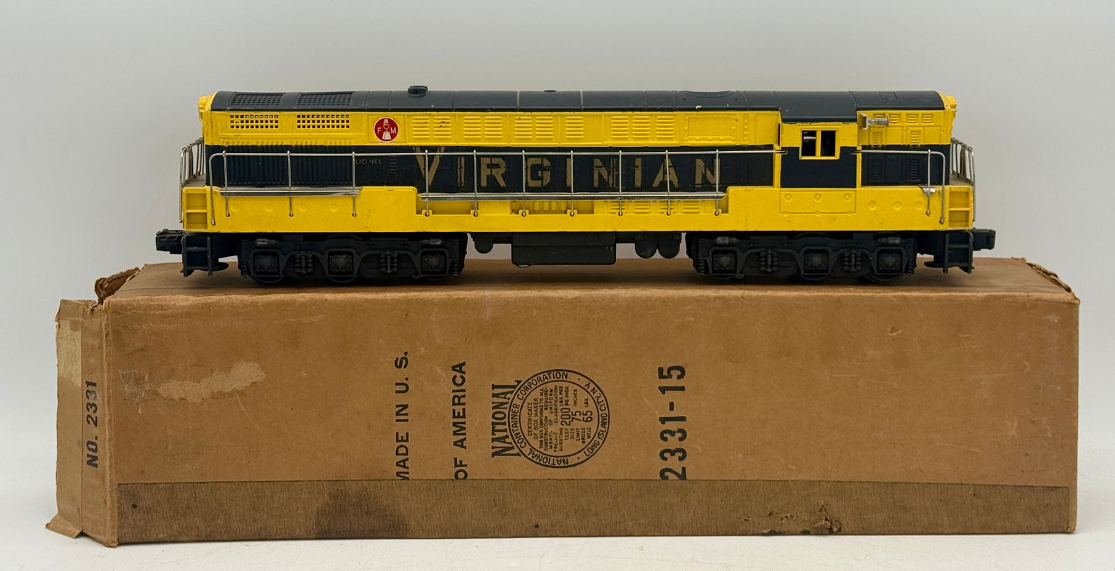Lionel 2331 Virginian FM Trainmaster Diesel Locomotive (1 of 3)