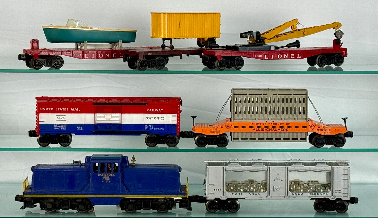 Lionel O-Gauge Freight Train Set (1 of 2)