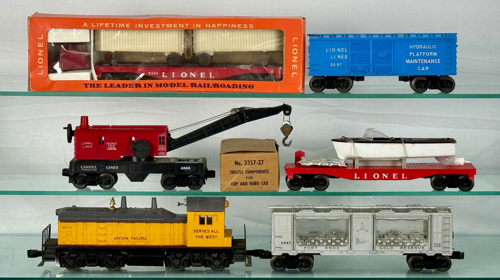 Lionel O Gauge Freight Train Set (1 of 3)