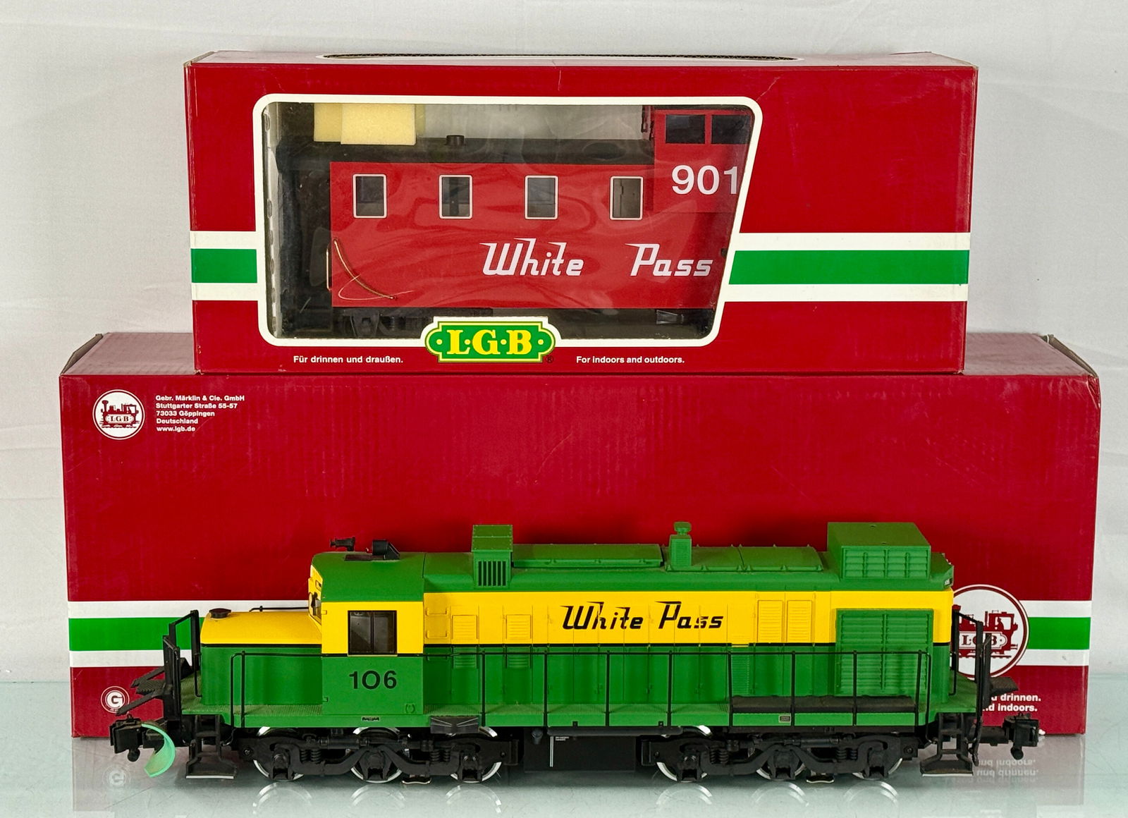 LGB G-Scale White Pass & Yukon Diesel Locomotive (25554) and Caboose (46710) (1 of 3)
