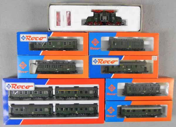 ROCO TRAIN SET: HO ga, 2-rail, 43514 loco w/cars 44506, 44254, 44212, 44500, 44509, 44211, 44047, orig boxes & inserts, C9.