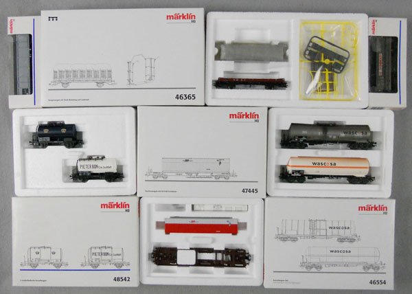 MARKLIN CAR LOT: HO ga, 48542 tank cars, 46365 stack car w/load, 47445 flat car, 46554 tank cars, 46901, 48442, orig boxes & inserts, C9.