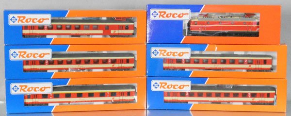 ROCO AUSTRIAN TRAIN SET: HO ga, 2-rail, 43658, 44487, 44489, 3 #44488, orig boxes, C9.