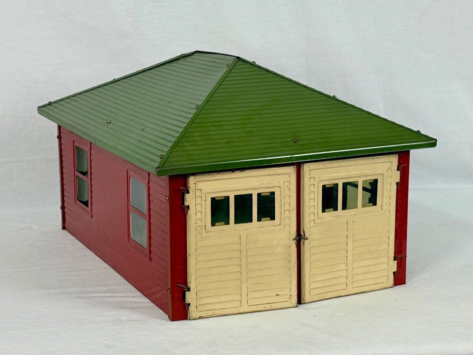 Schieble's Quality No. 103 Pressed Steel Two-Car Garage (1 of 3)