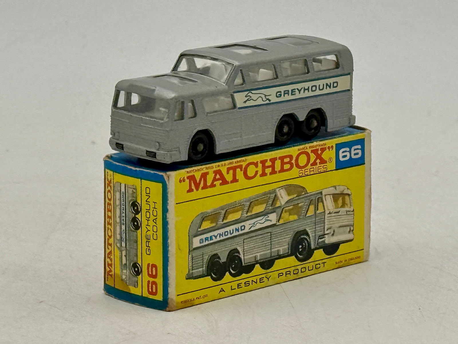 Matchbox 66C1 Greyhound Coach Bus with Box: St Code 1 F2 box Minor wear, C9.