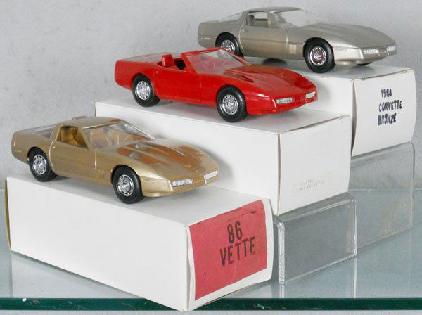 3 MPC CORVETTE PROMOS: plastic, 1986 gold, 1987 red, 1984 bronze, orig boxes, C9.