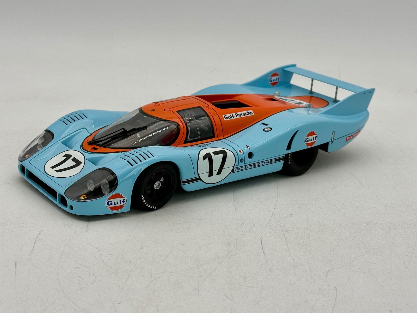 AUTOart 87170 Millennium 1:18 Porsche 917 Long Tail Gulf LeMans (1 of 3)