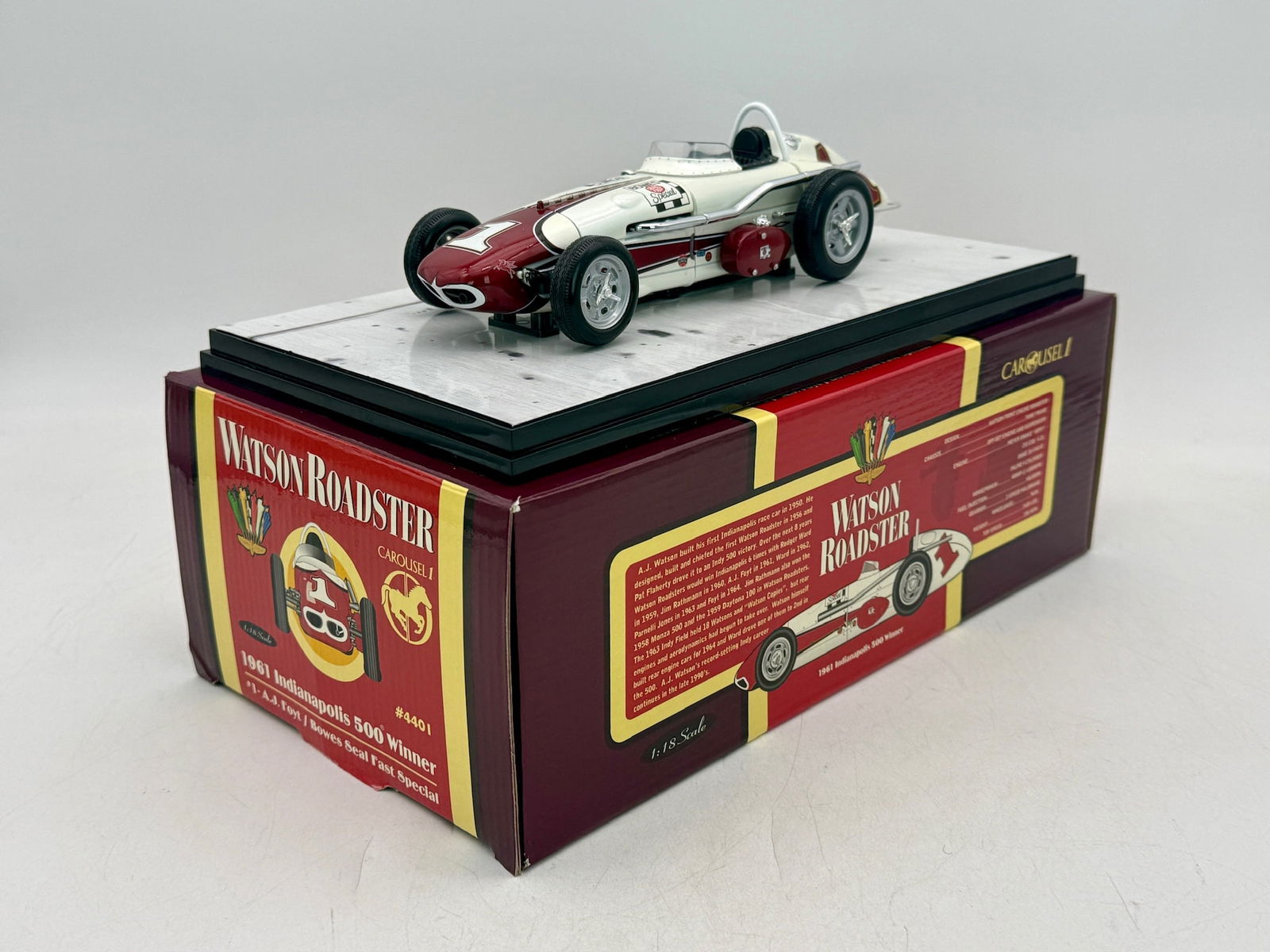 Carousel 1 4401 Watson Roadster 1:18 1961 Indy 500 (1 of 3)