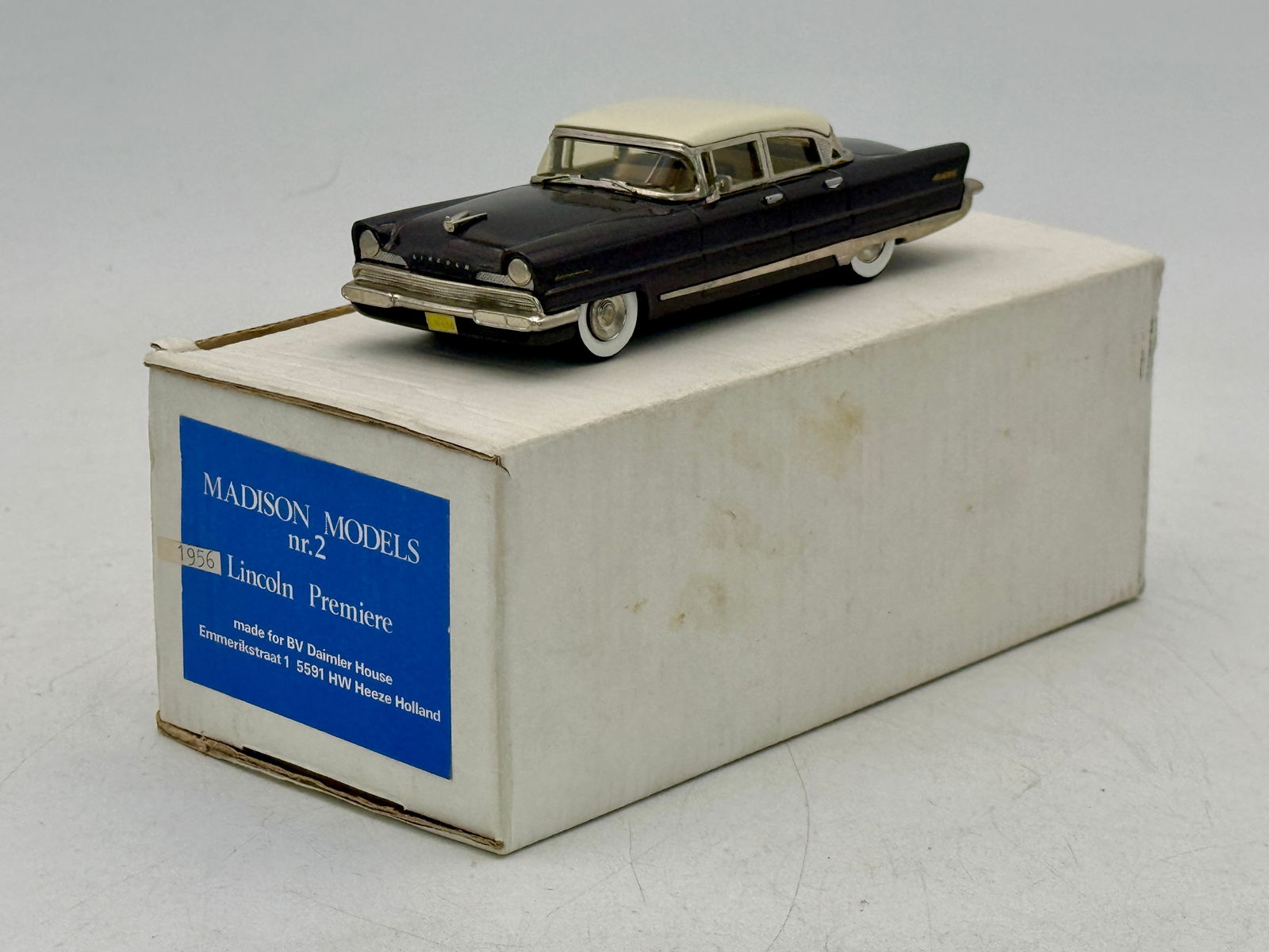 Madison Models #2 1956 Lincoln Premiere Die-Cast Car with Box (1 of 2)