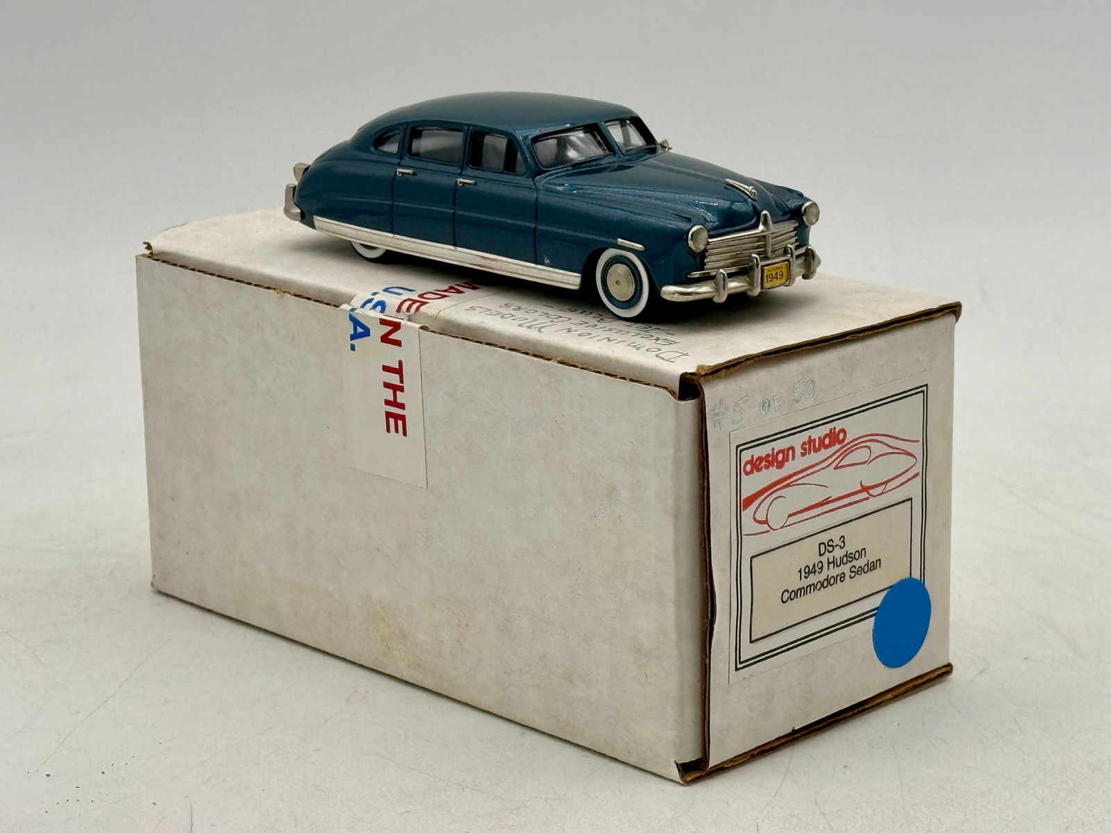Design Studio/Motor City DS-3 1949 Hudson Commodore Sedan Jet Blue Model Car (1 of 4)
