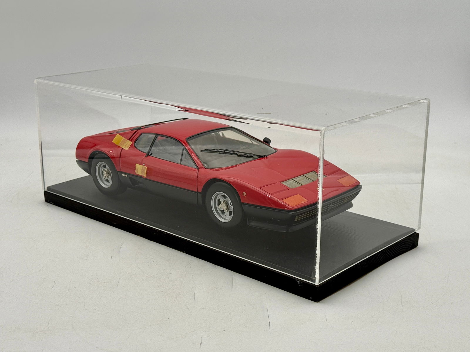 Enrica HE-14 Ferrari BB 512 1:14 Scale Model Car in Display Case (1 of 3)
