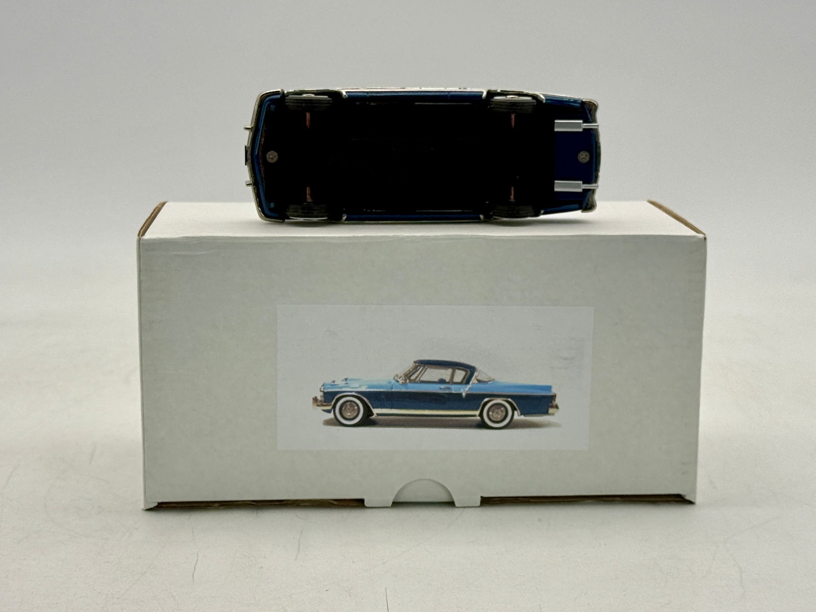 Conquest Models 1956 Studebaker Golden Hawk Scale Model - 3