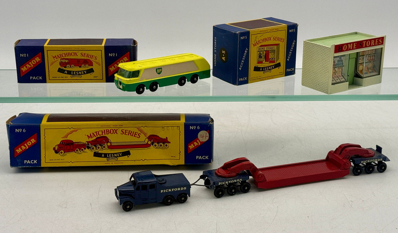 3 Vintage Lesney Matchbox Series Major and Accessory Packs (1 of 2)