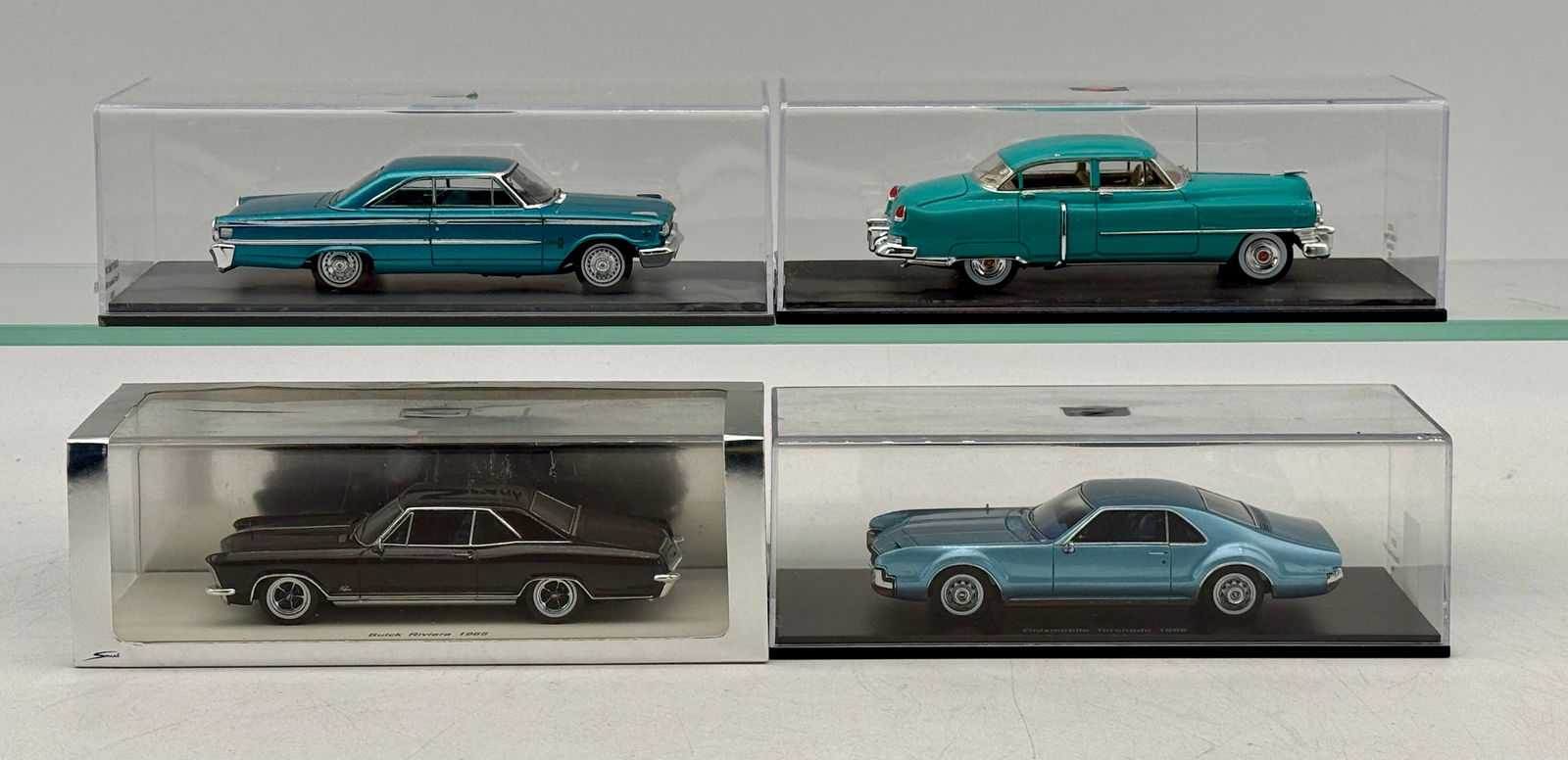 4 Spark model Minimax Die-Cast Model Cars (1 of 3)