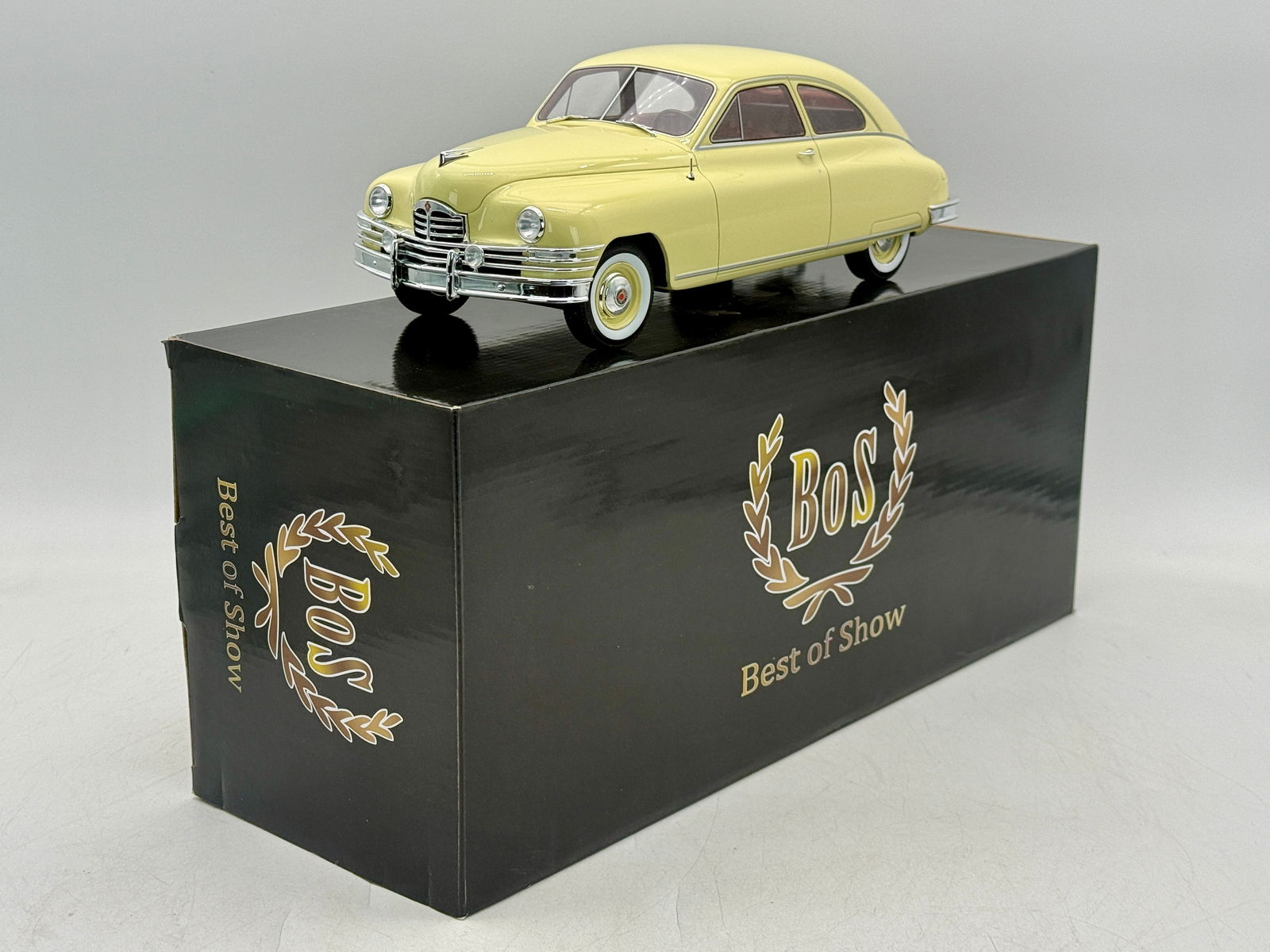 BoS #239 Packard DeLuxe Club Sedan with Original Box (1 of 2)