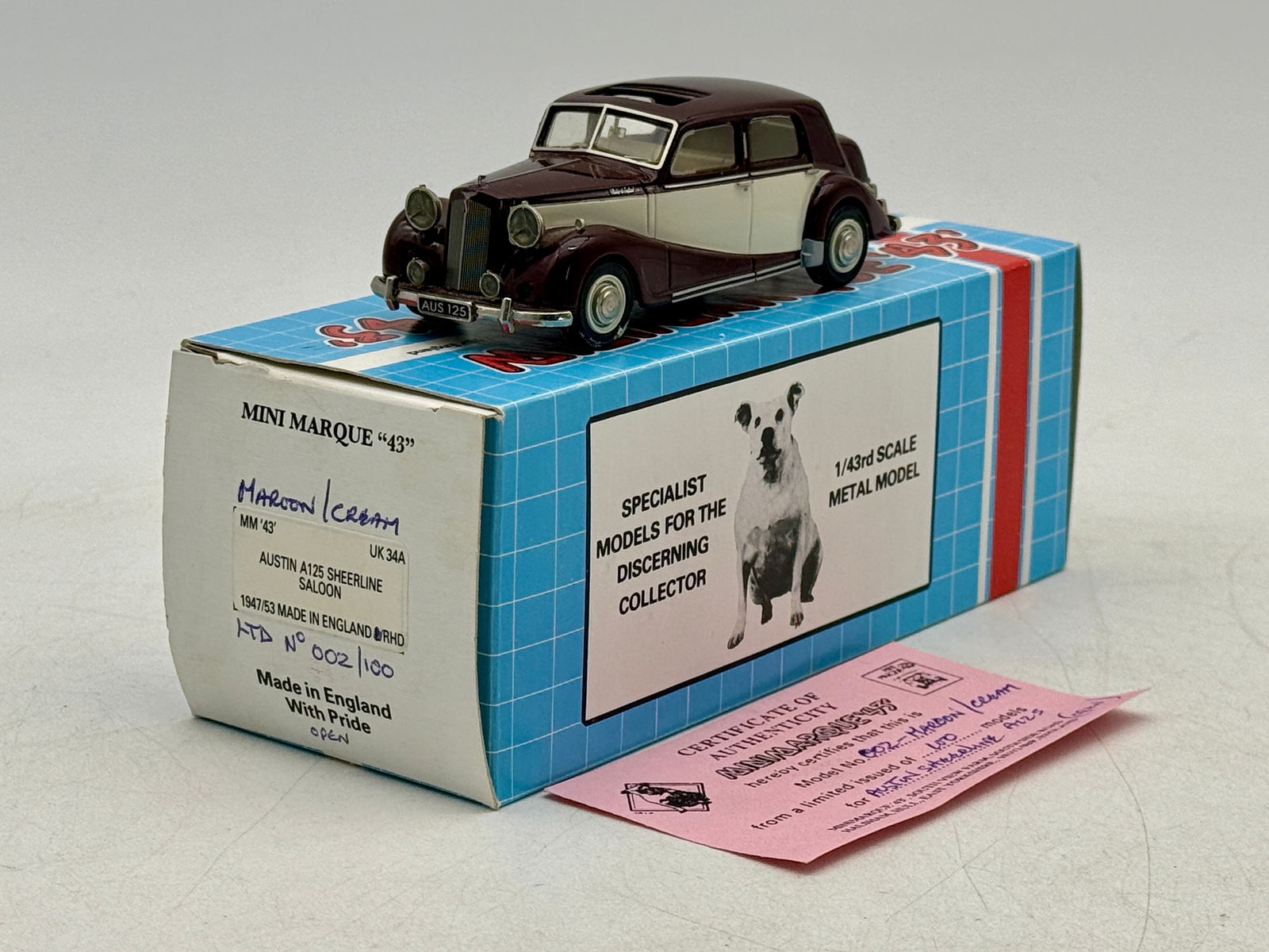 Mini Marque 43 VK34a Austin A125 Sheerline Saloon Model (1 of 2)