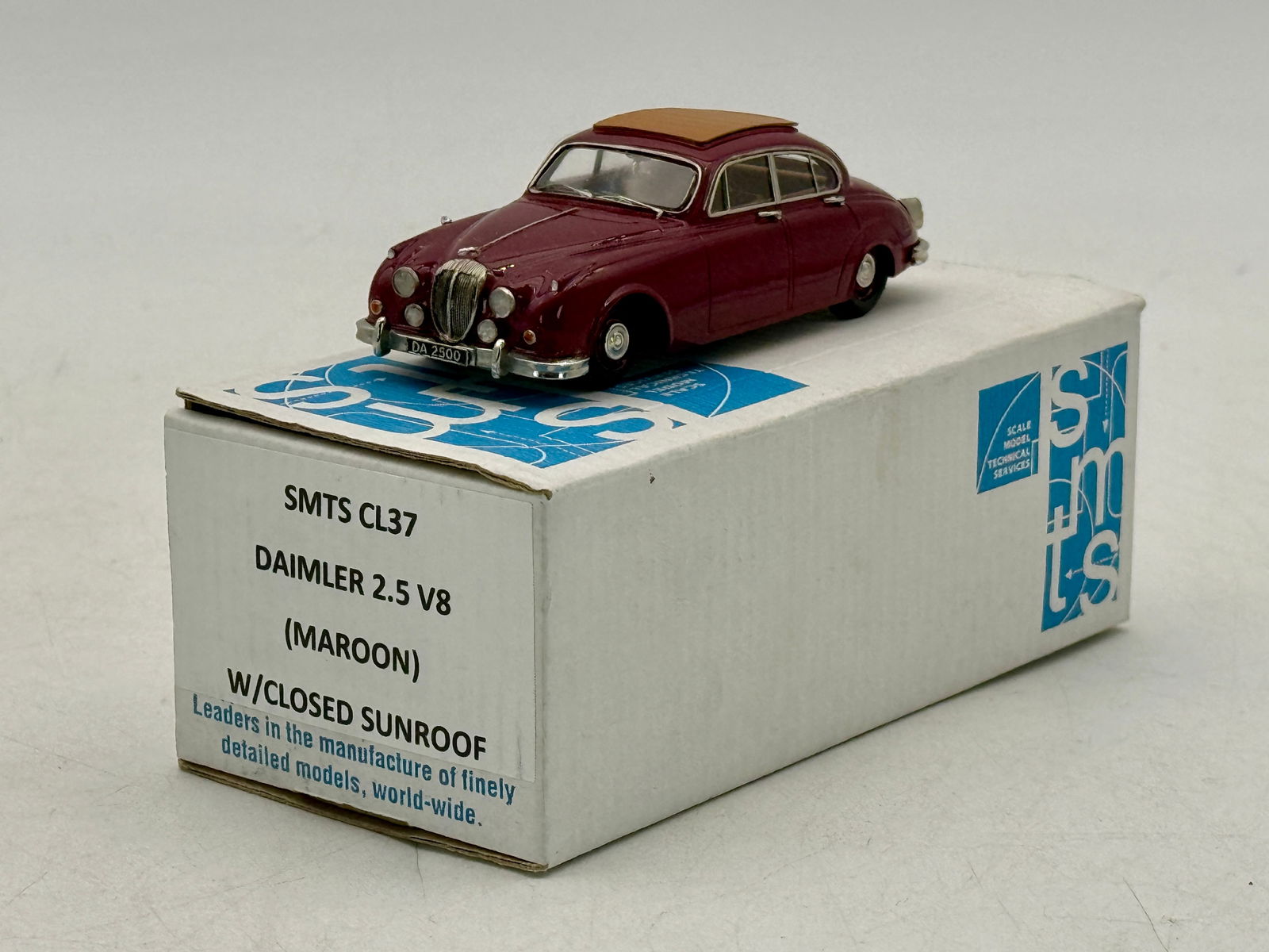 SMTS CL37 Daimler 2.5 V8 Maroon Model Car (1 of 3)