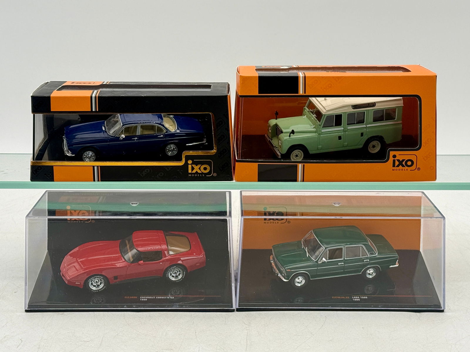 4 ixo MODELS Resin Vehicles (1 of 3)