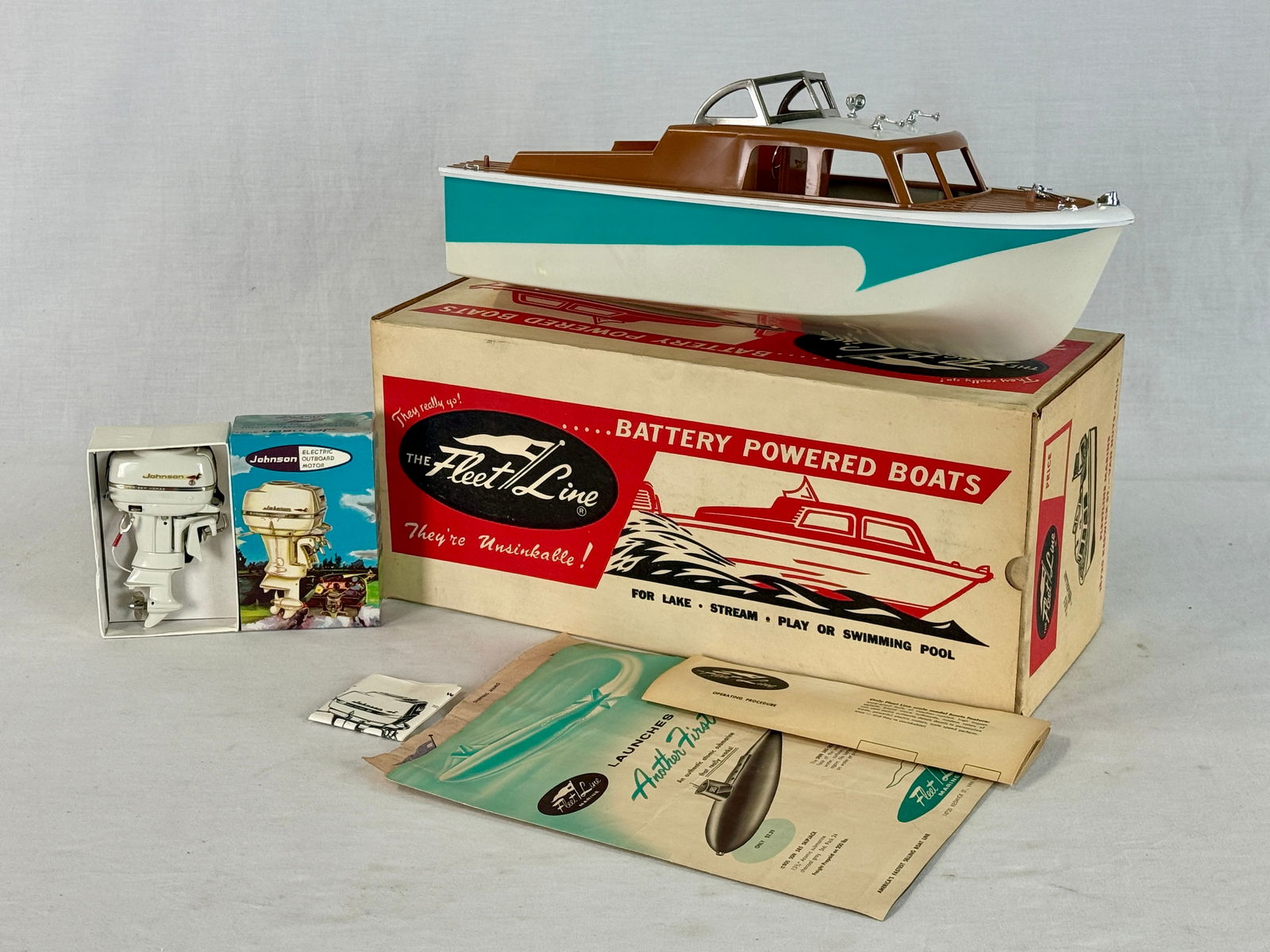 A 885 Cavalier Fleet Line Marine Toy Boat (1 of 6)