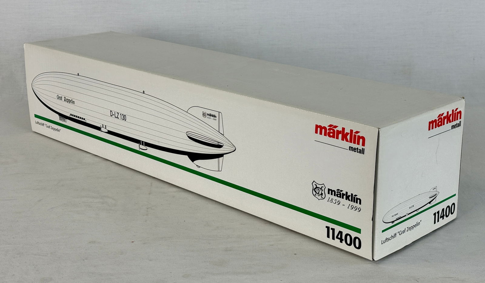 Marklin 11400 Metal Graf Zeppelin D-LZ 130 Model Airship (1 of 3)