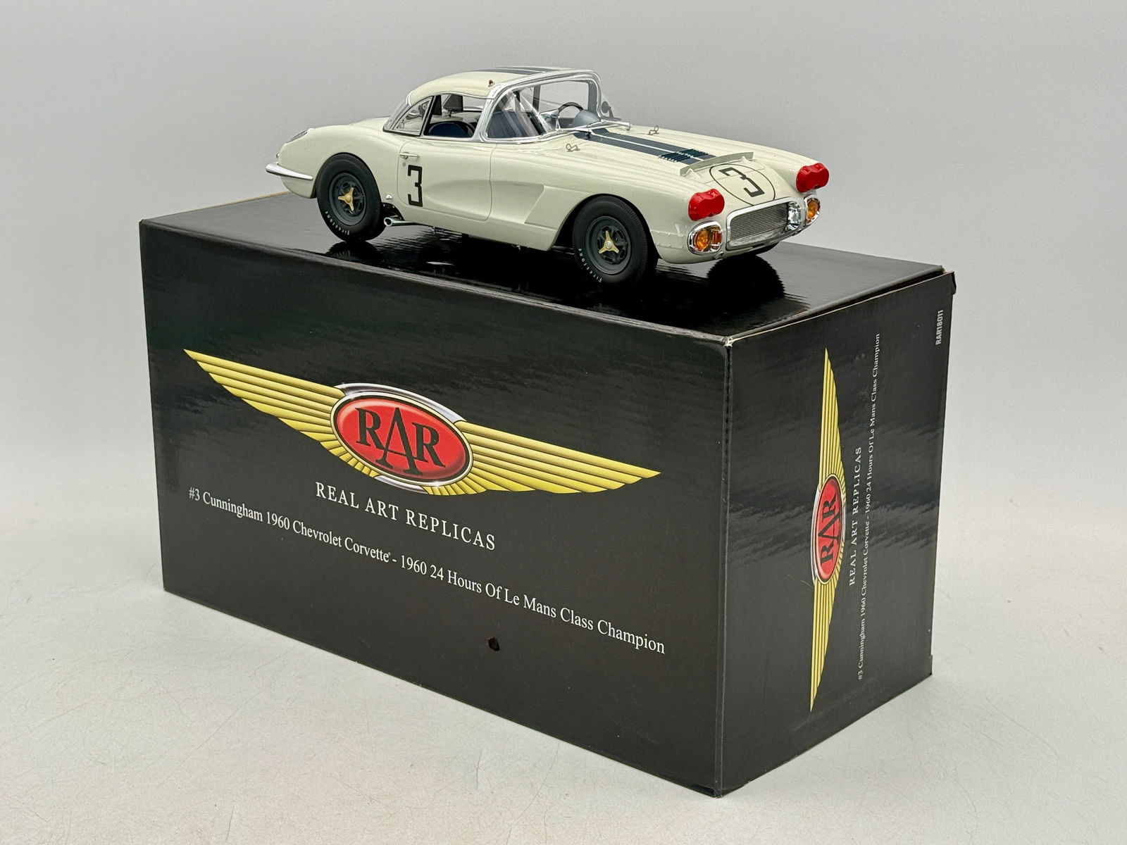 Real Art Replicas 1:18 1960 Cunningham Chevrolet Corvette Model Car (1 of 3)