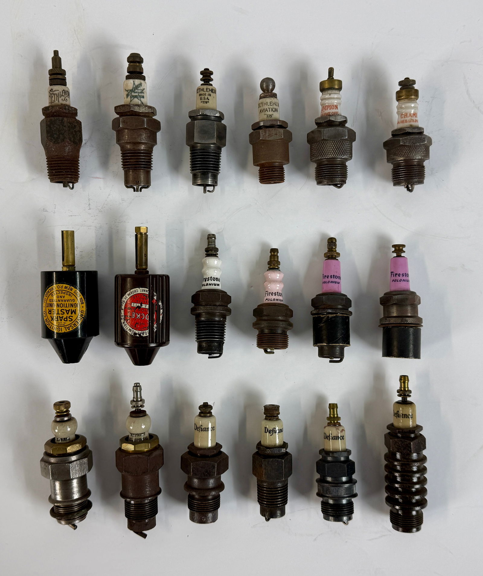 A Collection of 16 Vintage Spark Plugs and Ignition Components (1 of 2)