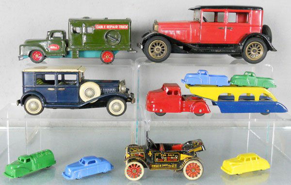 TOY VEHICLE LOT: litho tin or plastic, Bell Cable Truck, 8 1/2", 2 SSS Sedans, 10" & 7 1/2" long, Wyandotte Car Carrier, 9" long, 5 Renwal autos, plastic, Linemar Flivver, 4 1/2" long, 4 cars are friction working, C5-