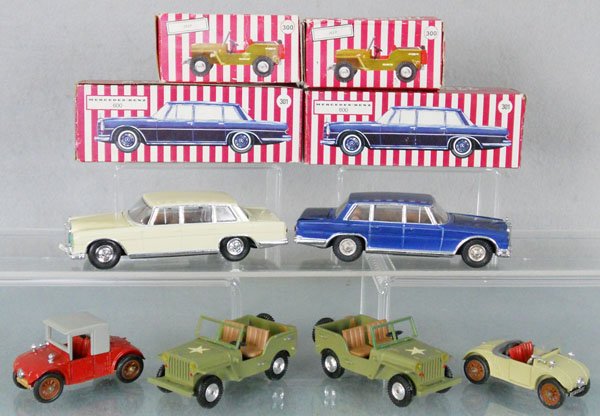 6 RW MODELL VEHICLES: die cast & plastic, blue Mercedes missing 1 headlight, Hanomag has a broken tire, 4 orig boxes only, boxes have minor wear, C6-9.
