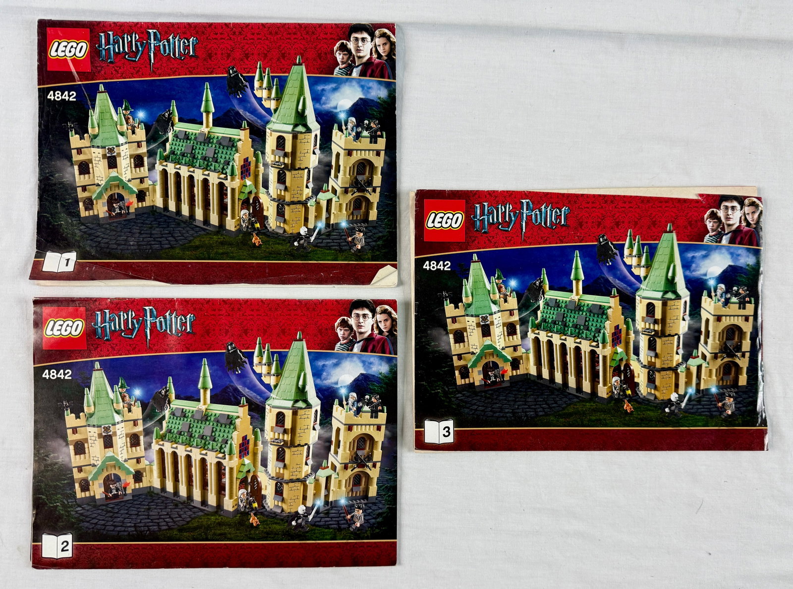 LEGO Harry Potter Hogwarts Castle Set 4842 (1 of 2)