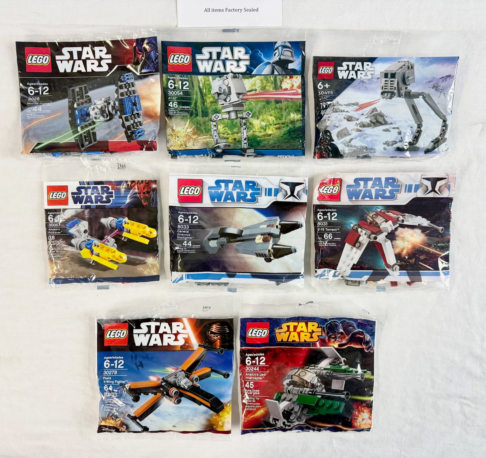 A Collection of Eight LEGO Star Wars Polybag Construction Sets (1 of 2)