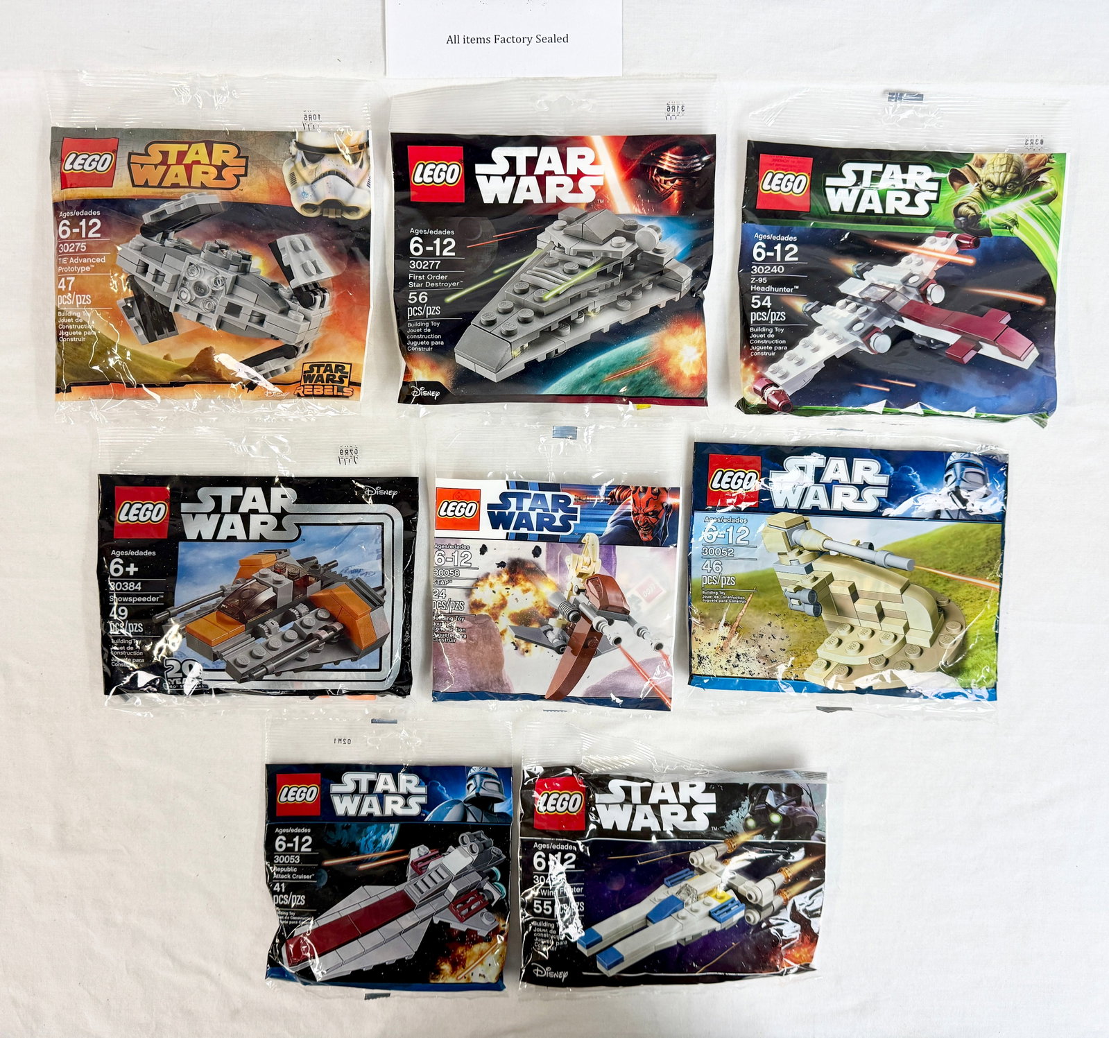 Eight LEGO Star Wars Polybag Building Sets (1 of 2)
