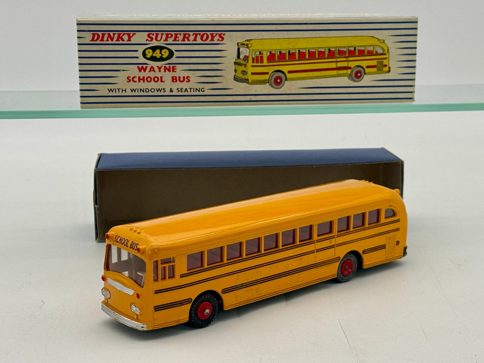 Dinky Supertoys No. 949 Wayne School Bus with Original Box (1 of 3)