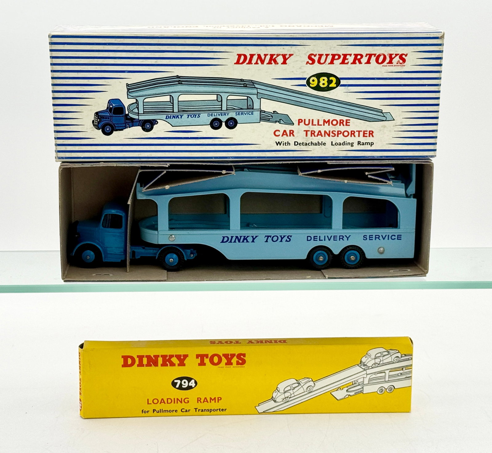 Dinky Supertoys 982 Pullmore Car Transporter and 794 Loading Ramp (1 of 2)