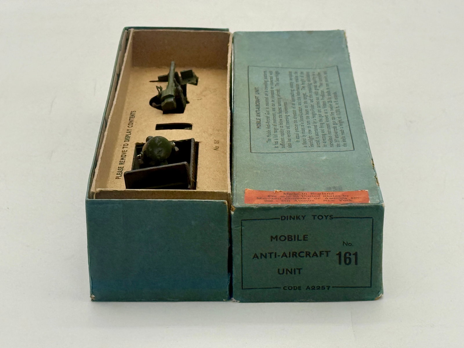 Dinky Toys 161 Mobile Anti-Aircraft Unit in Original Box (1 of 4)