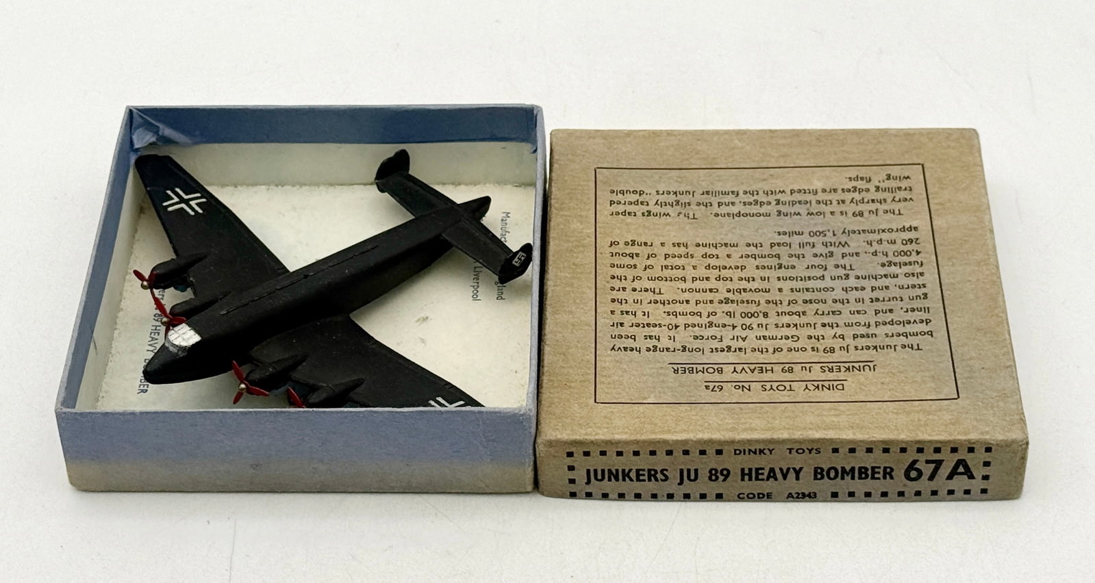 Dinky Toys No. 67a Junkers Ju 89 Heavy Bomber with Box (1 of 3)