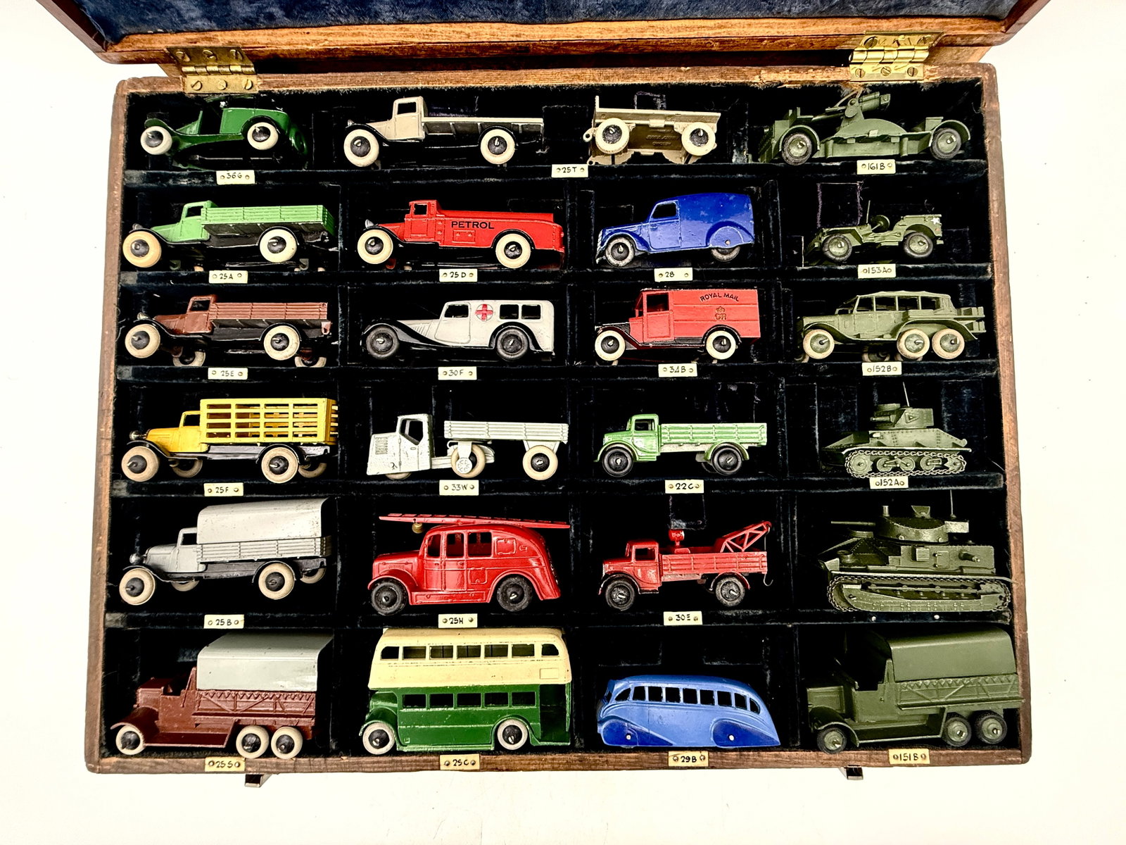A Collection of Vintage Dinky Toys in Salesman's Display Case - 3