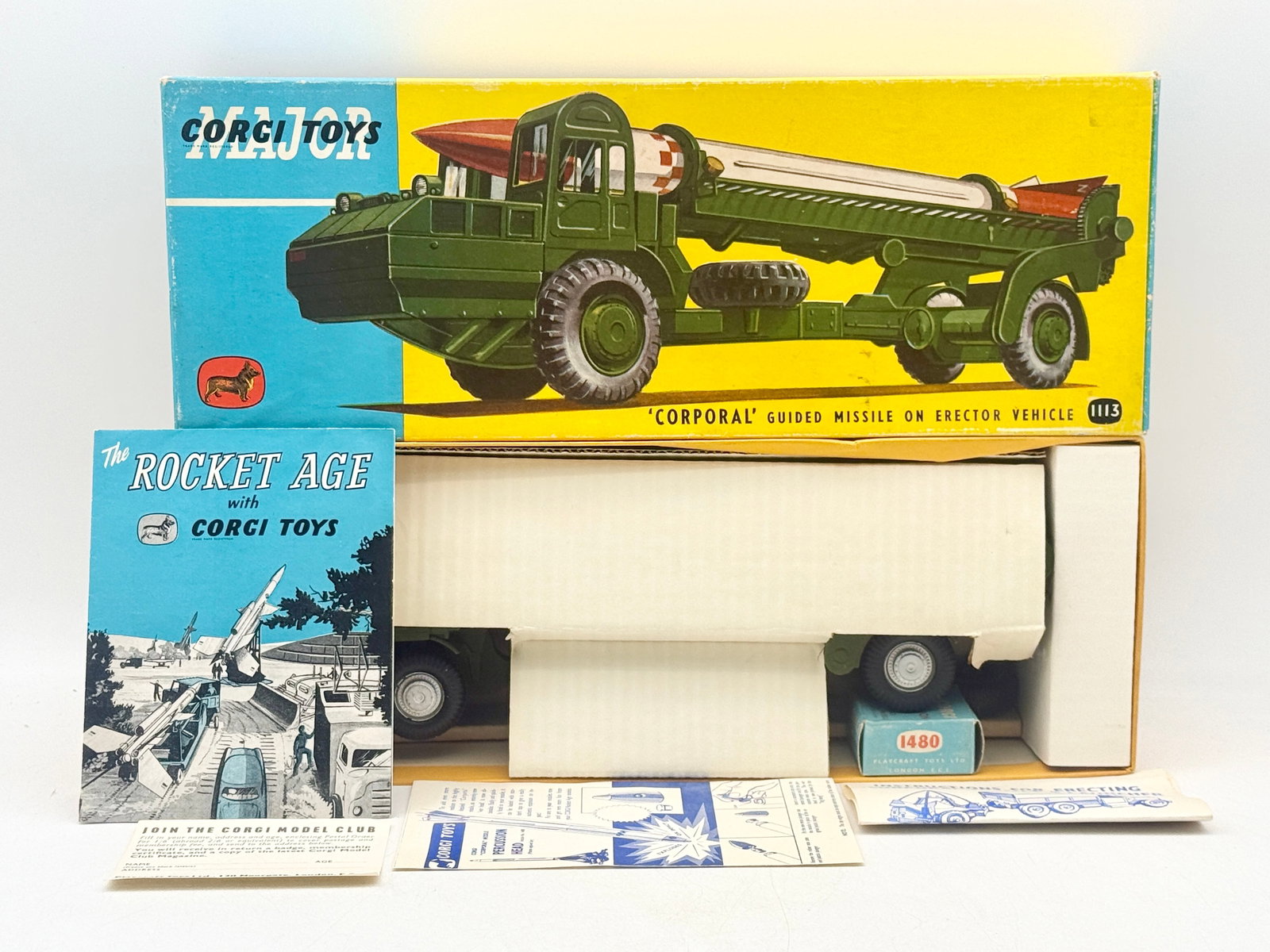 Corgi Major Toys 1113 Corporal Guided Missile on Erector Vehicle (1 of 4)