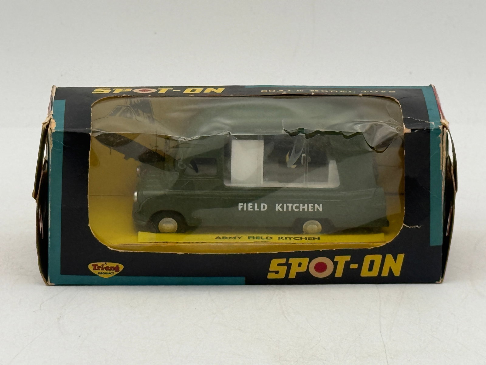 Tri-ang Spot-On No. 417 Army Field Kitchen Die-Cast Model (1 of 7)