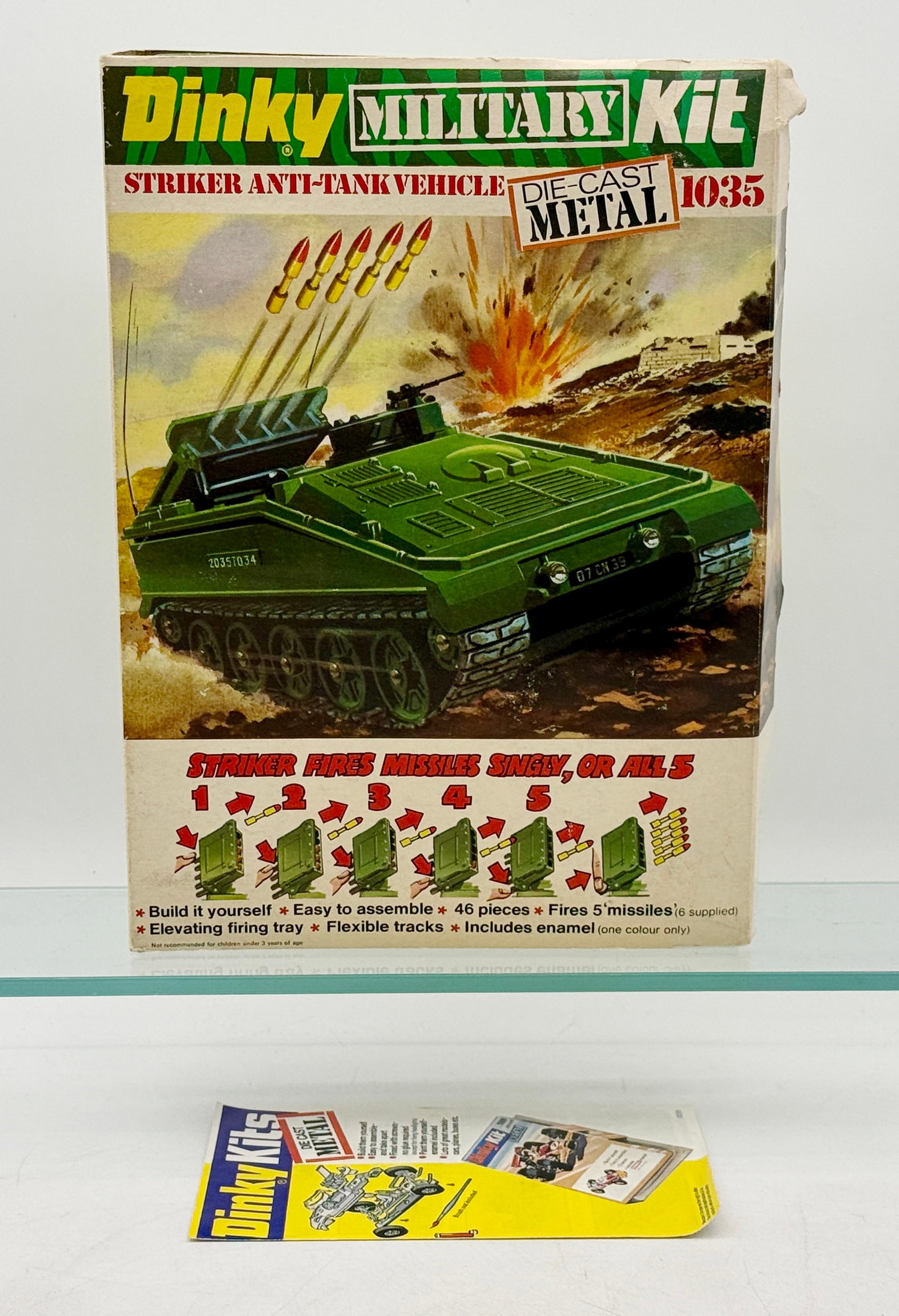 Vintage Dinky Military Kit No. 1035 Striker Anti-Tank Vehicle (1 of 3)