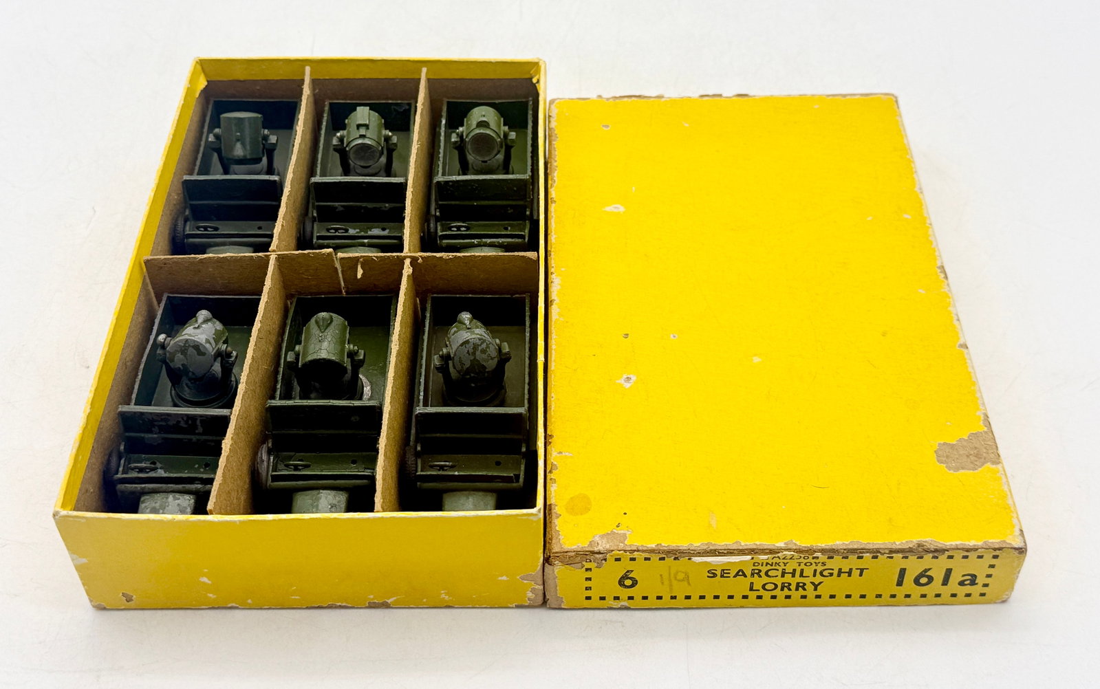 Six Dinky Toys 161a Searchlight Lorries in Original Trade Box (1 of 4)