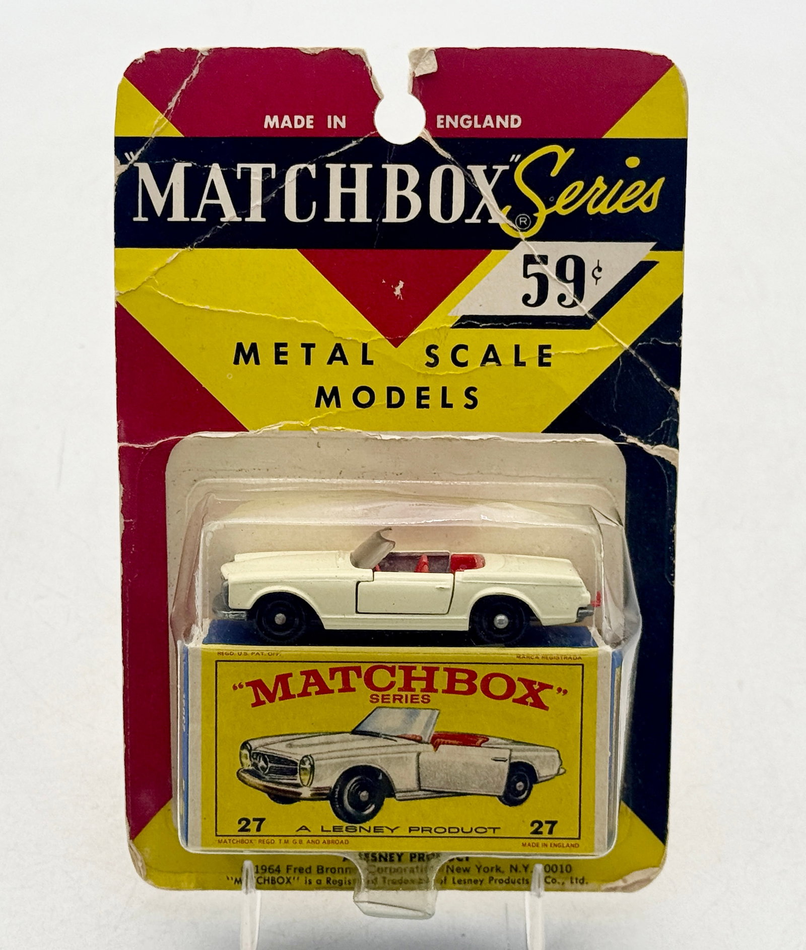 Matchbox Lesney Series No 27D1 Mercedes 230SL Blister Pack (1 of 2)