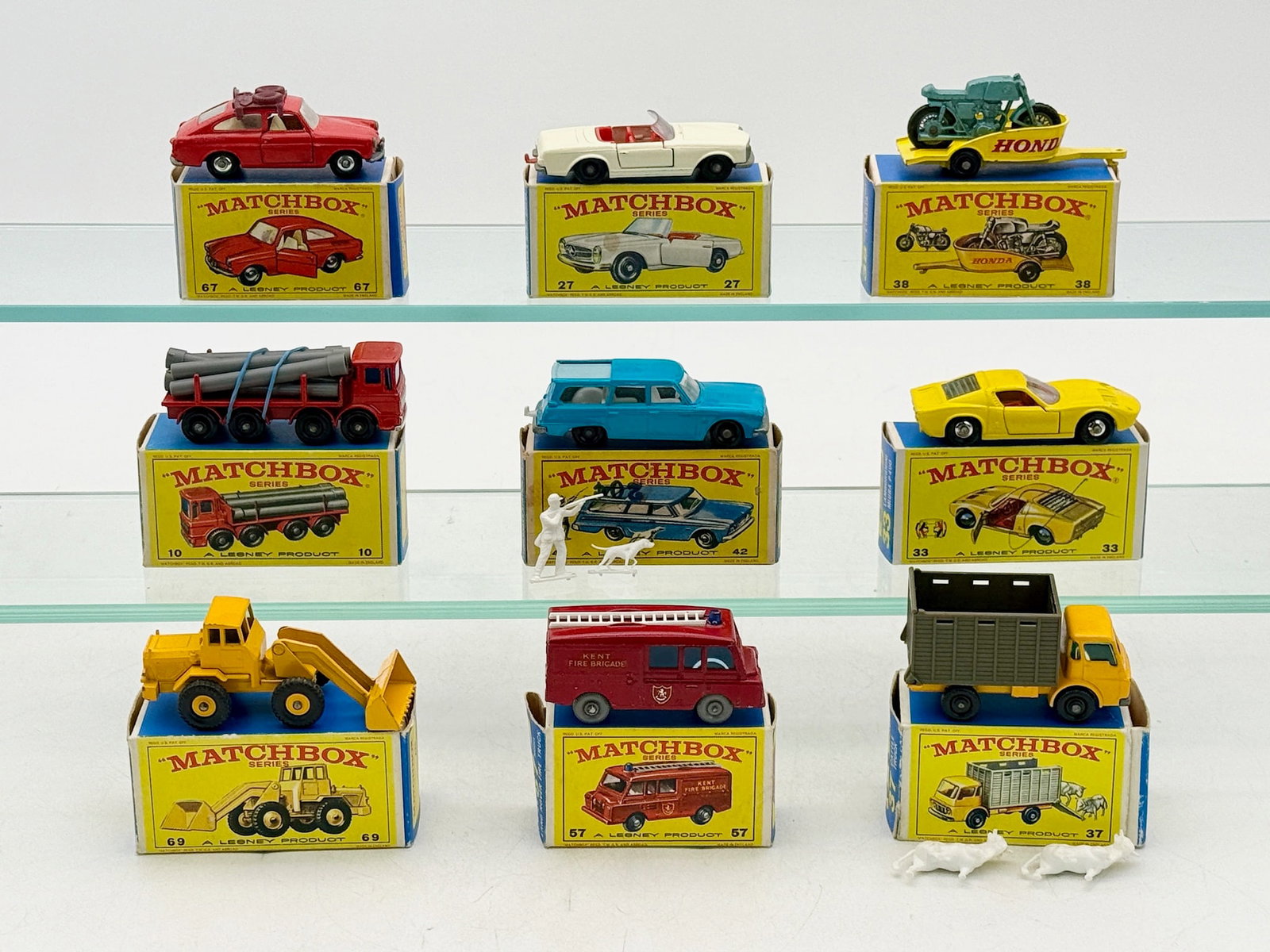 A Collection of Matchbox Series Lesney England Die-Cast Vehicles (1 of 2)