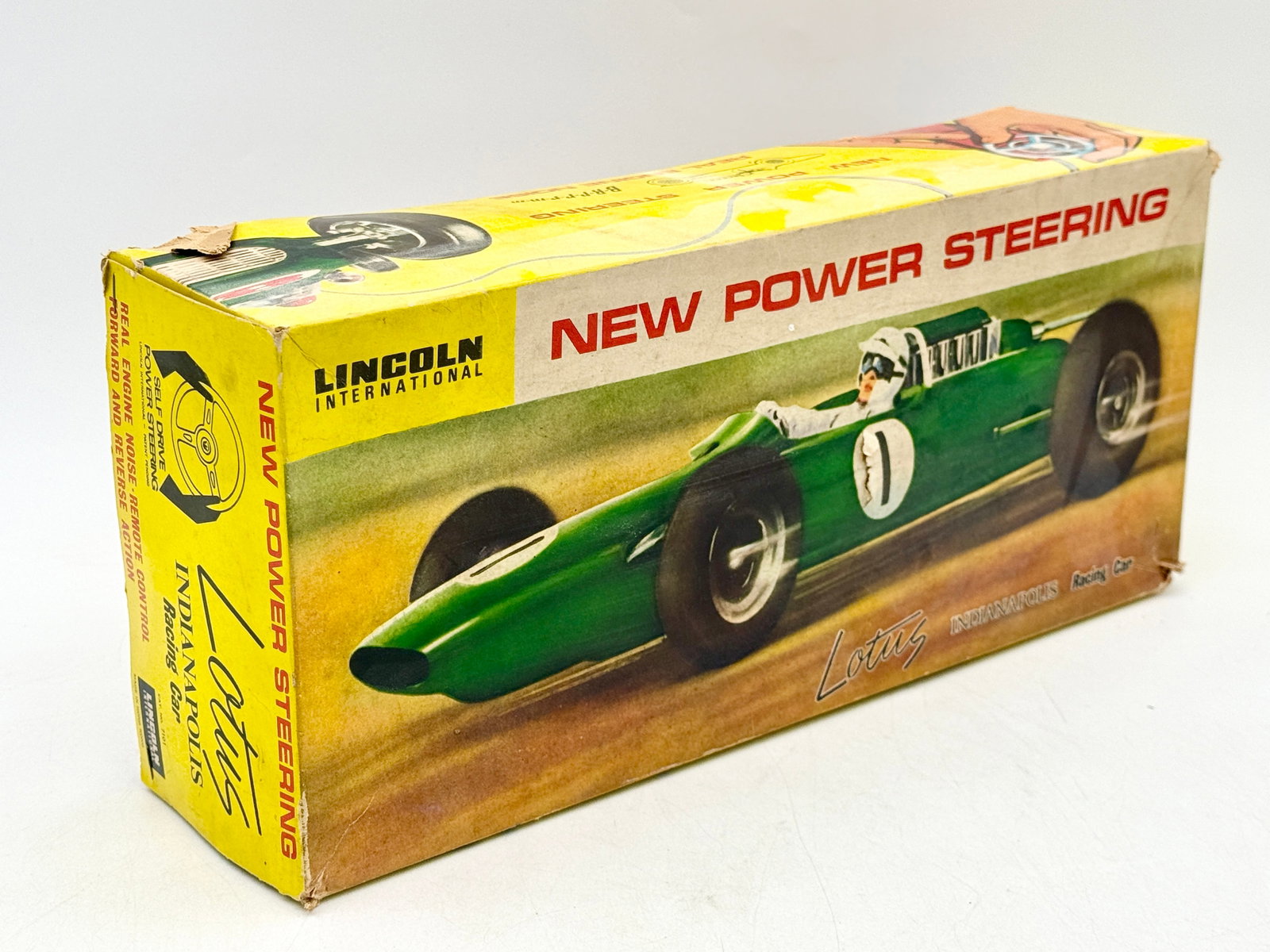 Lincoln International Lotus Indianapolis Battery-Operated Racing Car in Box (1 of 4)