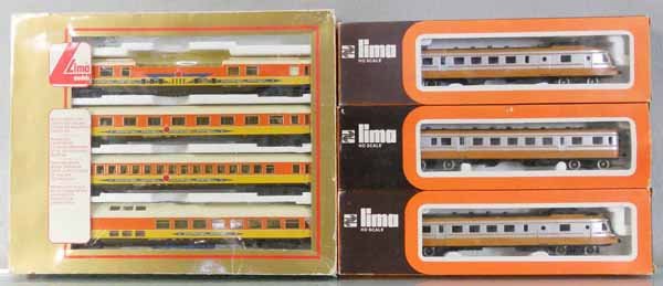 LIMA TRAIN LOT: HO ga, 2-rail, 149732 Apfelpfeil 4-coach set w/diesel train set containing 1003L, 1004 & 1005, orig boxes minor wear, C9.