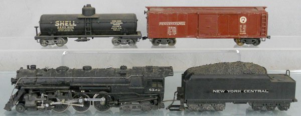 LIONEL OO TRAIN SET: OO GA, 003 loco, 2-rail, cab lettering worn, 004T tender, w/decal lettering, 0045 Shell tank, 0014 PRR box car, decals chipped, C5-6.
