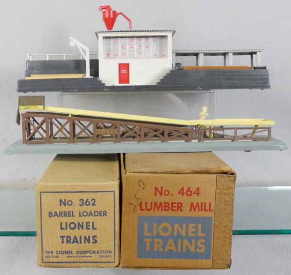 2 LIONEL ACCESSORIES: O ga, 464 lumber mill, 362 barrel loader, missing some fence sections, orig boxes, C5-7.