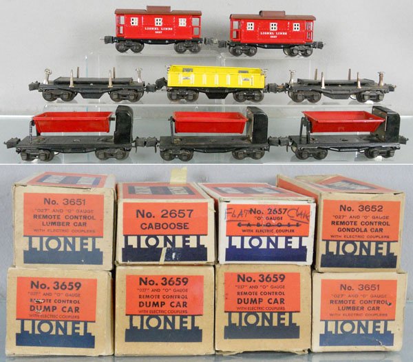8 LIONEL FREIGHT CARS: O ga, 3 #3659 dump cars, 2 #3651 log dumps, 3652 barrel dump, 2 #2657 cabooses, orig boxes worn, 3 missing end flaps, C5-6.
