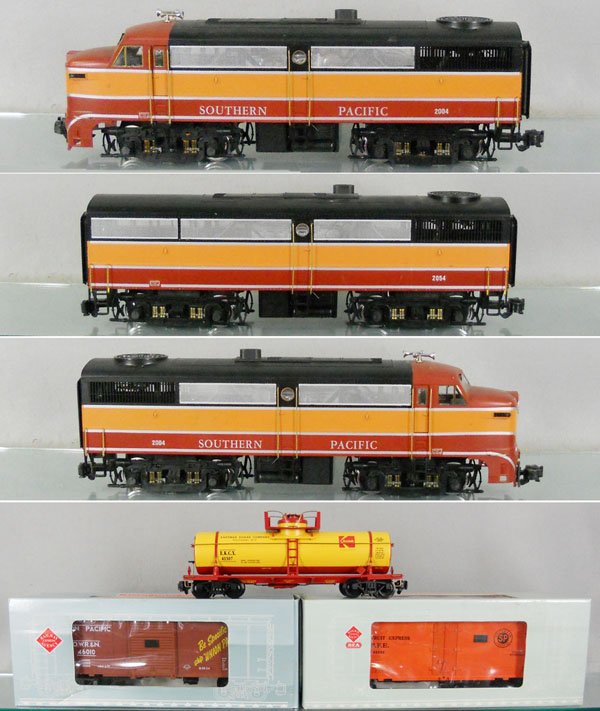 REA ARISTOCRAFT SOUTHERN PACIFIC TRAIN SET: G ga, 2 #22004 A units, 22054 B unit w/cars 41307 tank, 46010 box car, 46201 reefer, orig boxes & inserts minor wear, boxes not shown in photo, C9. Property of the Strong Museum