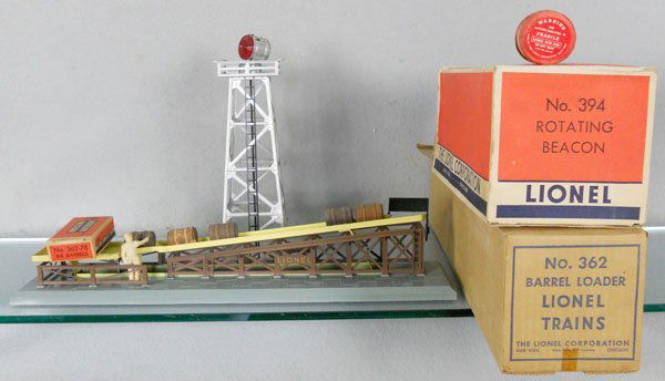 LIONEL ACCESSORIES: O ga, 394 rotating beacon, orig box rough, 362 barrel loader, orig box, w/362-78 set of 6 barrels, orig box, C7.